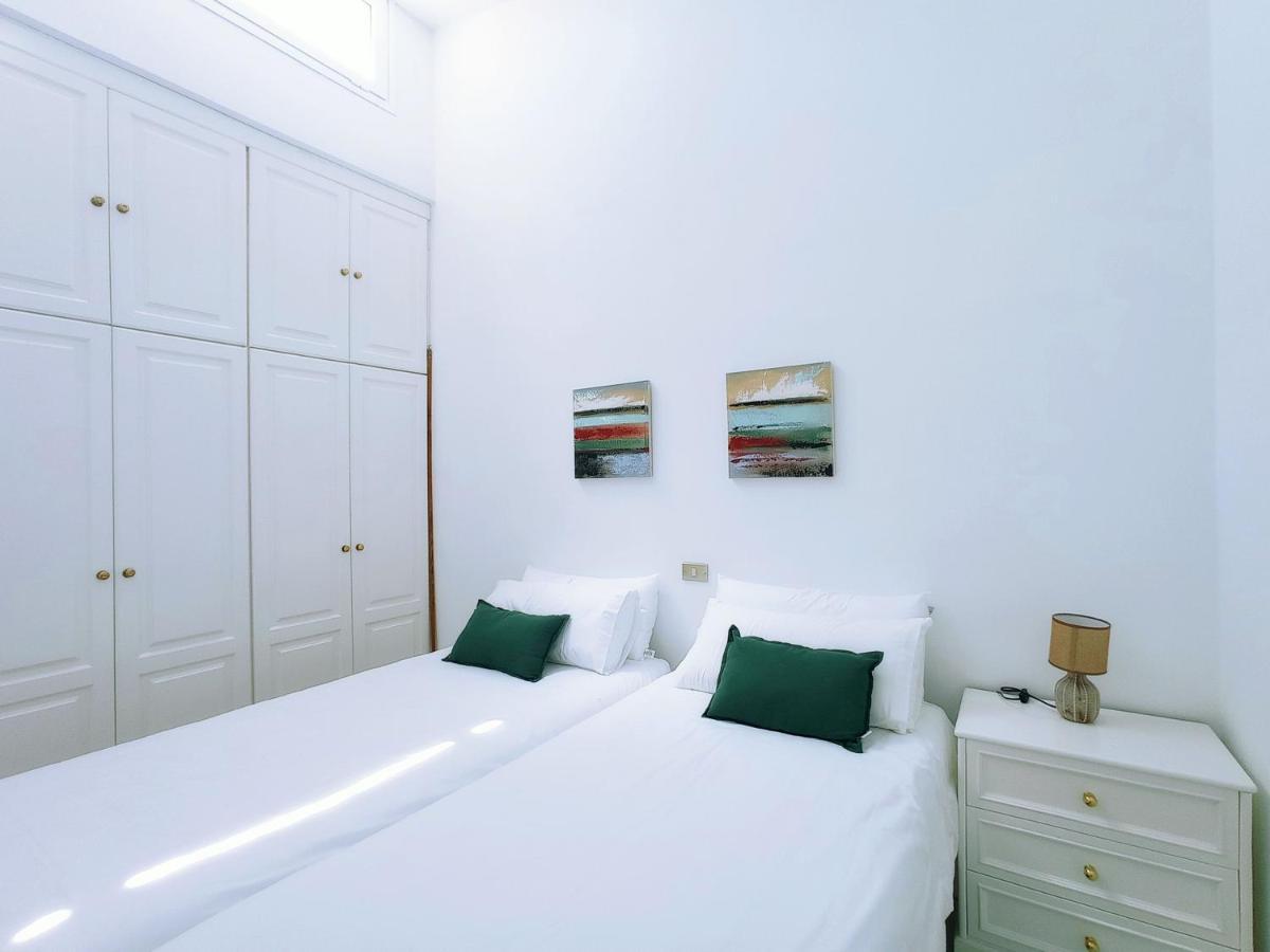 Apartamento Live Abades Playa Chica & Terrace Exterior foto